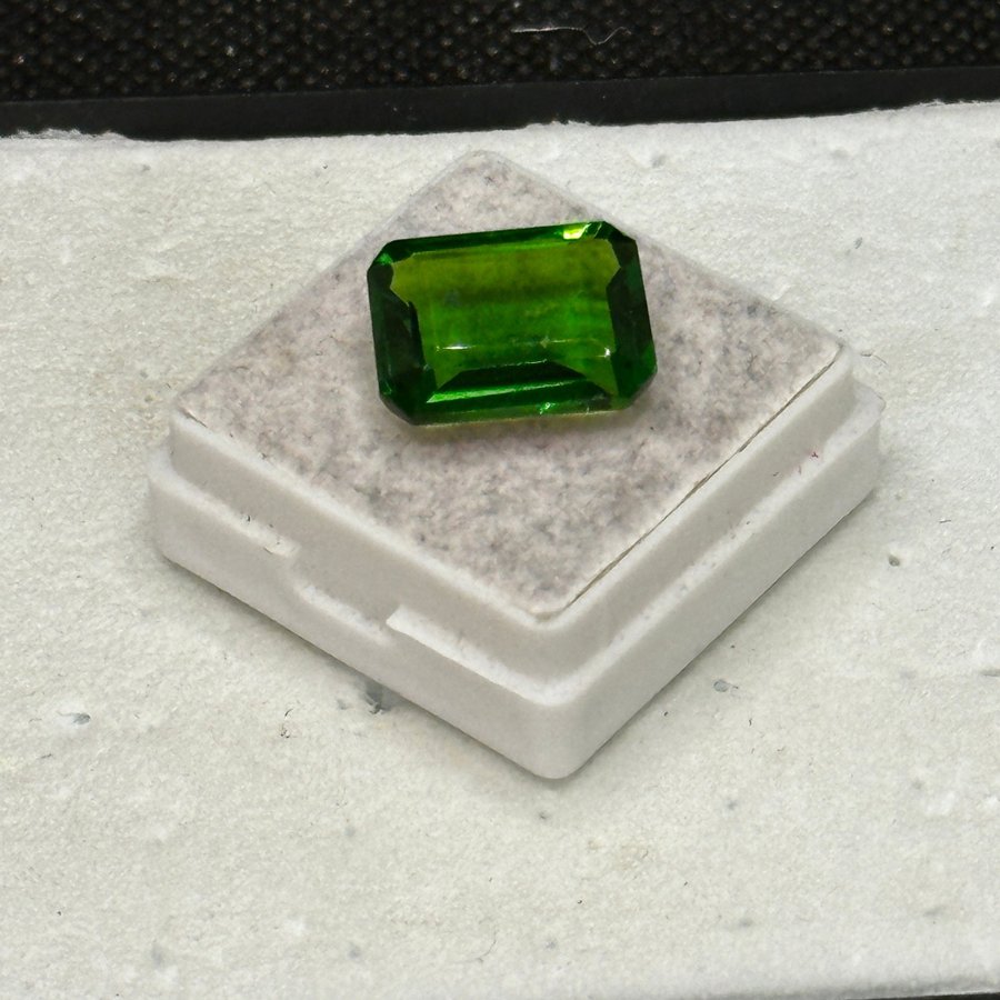 Peridot 7,40 ct