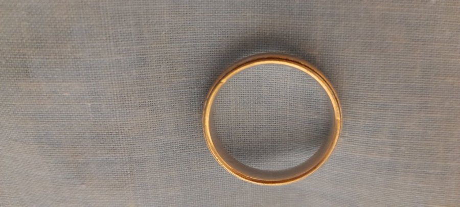 SILVET Ring STÄMPEL 925, använda eller smälta ner?