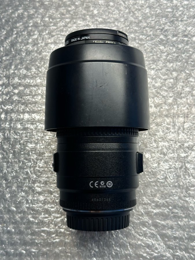 Canon EF 70-300mm f/4-5.6 IS USM Lens ( Full Frame )