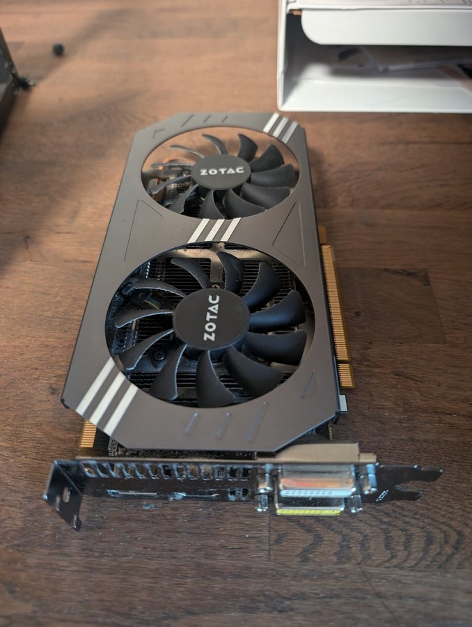 Zotac ZT-90101-10P GeForce GTX 970