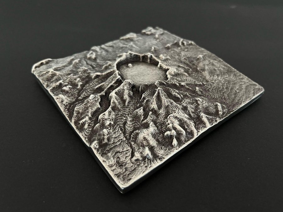 Brevpress Crater Lake USA modell massiv metall Tung gedigen handgjuten Vulkan