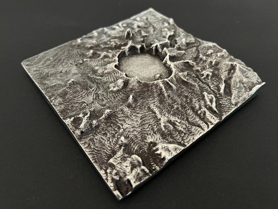 Brevpress Crater Lake USA modell massiv metall Tung gedigen handgjuten Vulkan