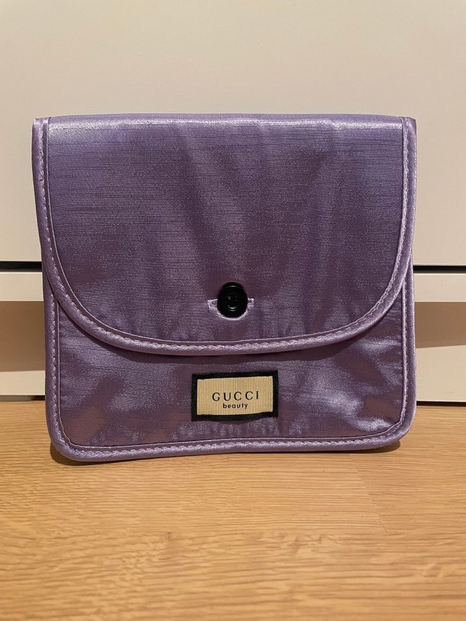 Gucci beauty bag