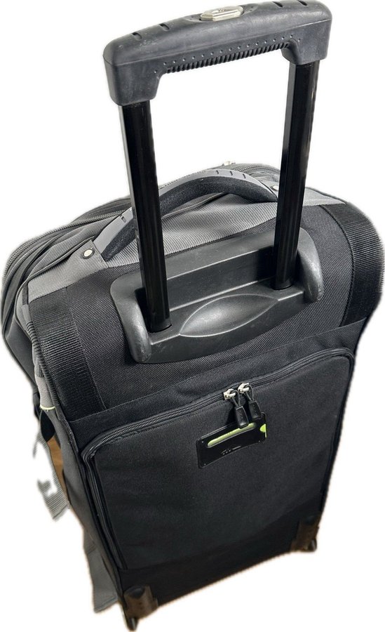 Resväska ryggsäck med hjul High Sierra Wheeled Duffel Bag 28" travel bag