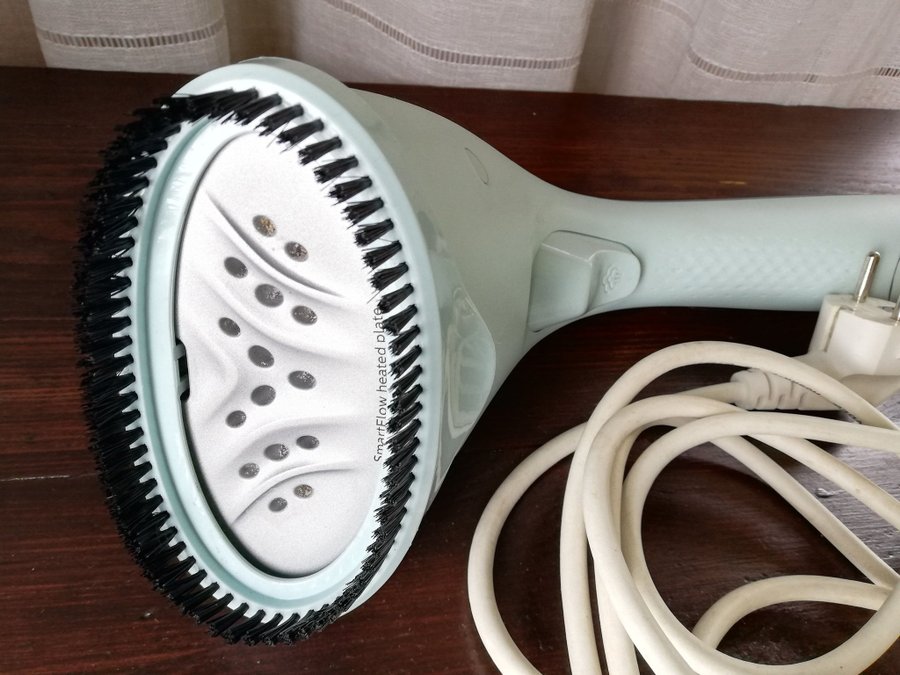 Philips SteamGo Plus Handheld Garment Steamer