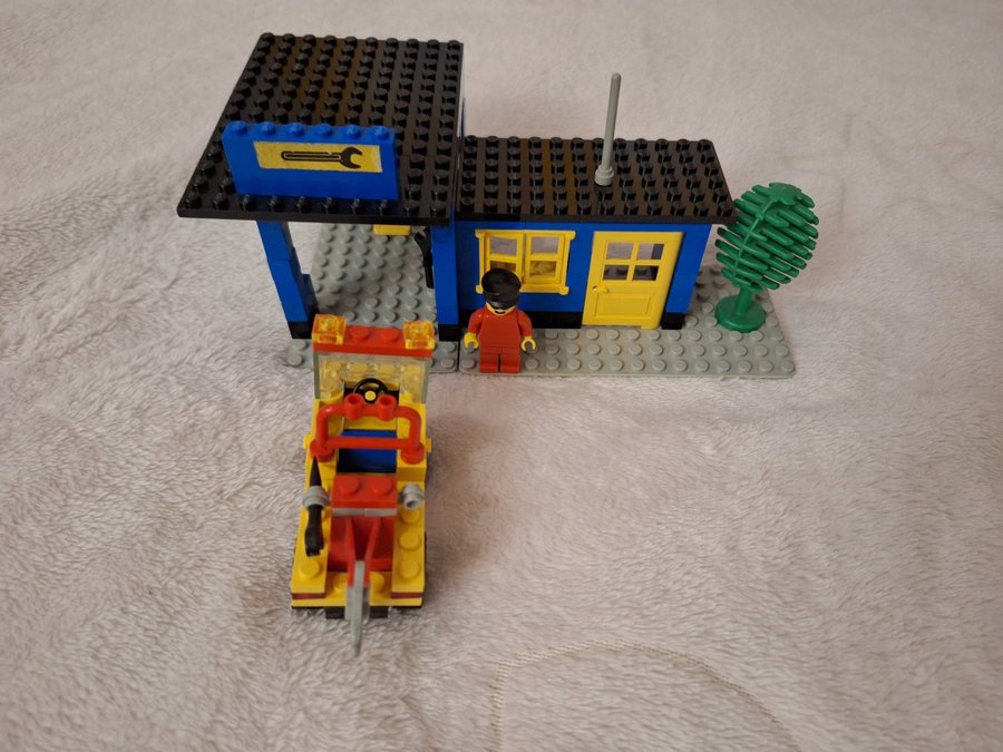 lego 6363 Verkstad med bärgningsbil