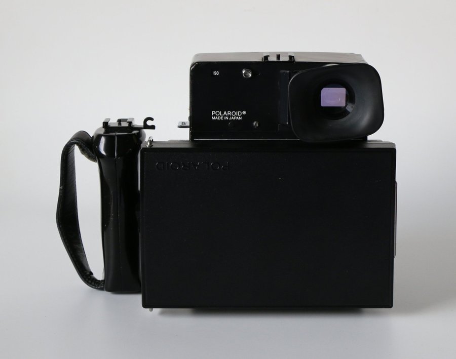 Polaroid 600 SE med Mamiya 127mm 47 och Mamiya 150mm 56 och ett magasin