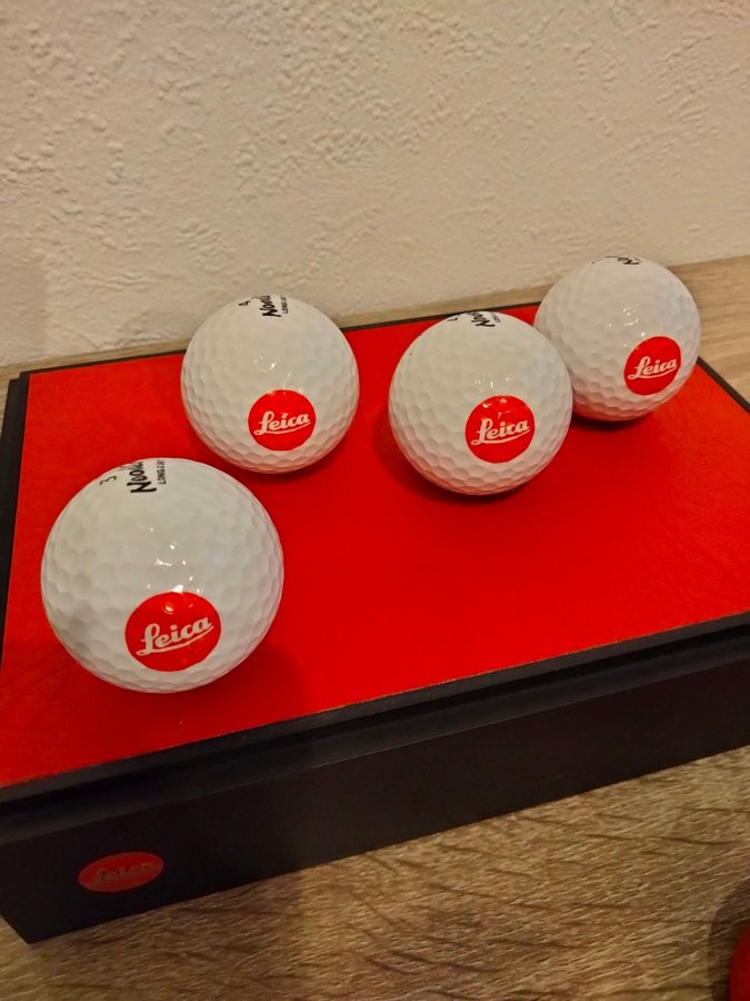 Leica merch