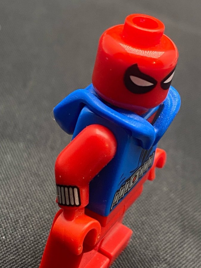 Lego Scarlet spider