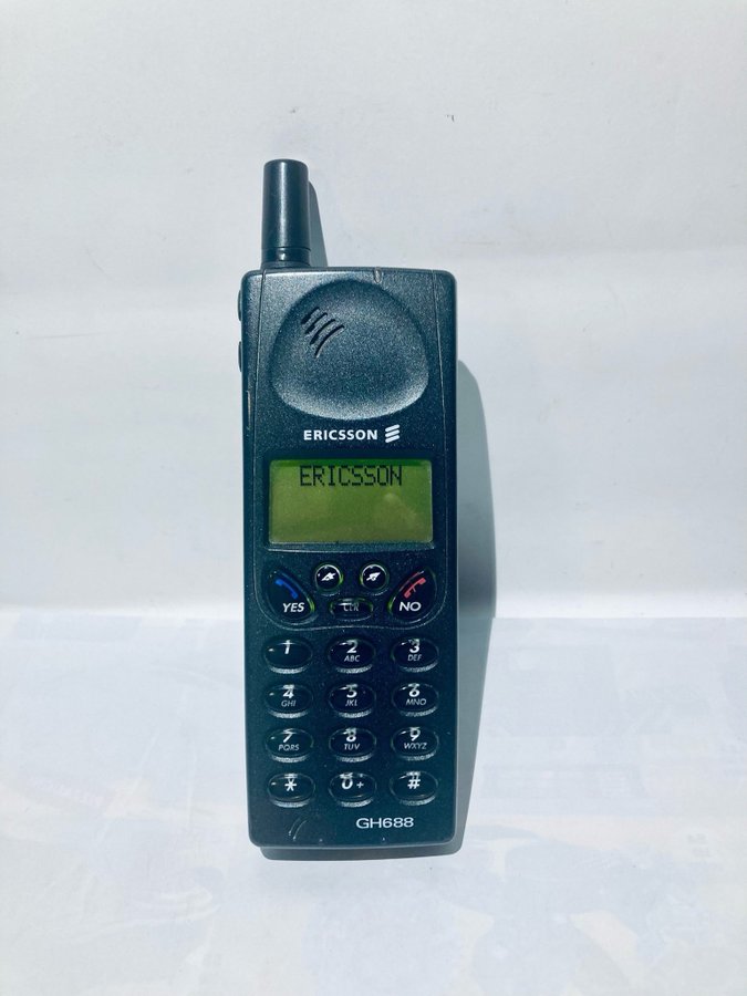 Ericsson GH688 - Retro / Vintage Mobiltelefon