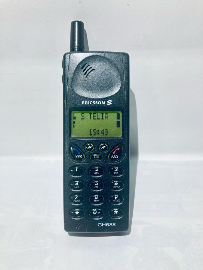 Ericsson GH688 - Retro / Vintage Mobiltelefon