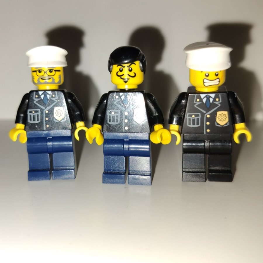 3 st LEGO Polisfigurer