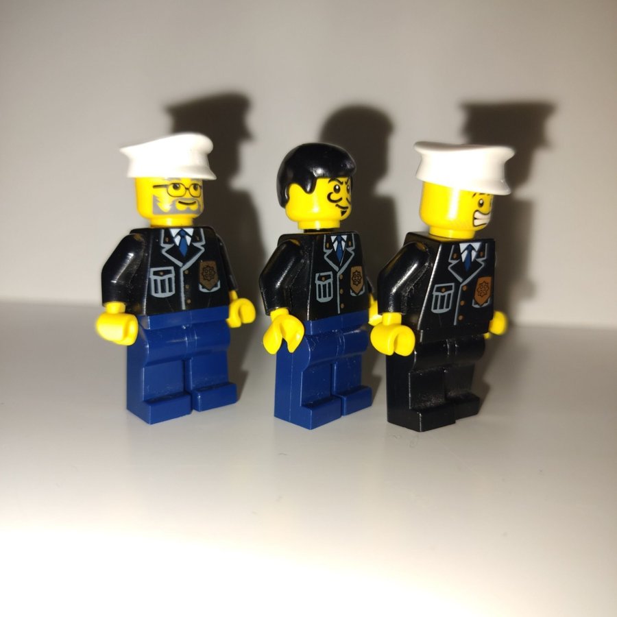 3 st LEGO Polisfigurer