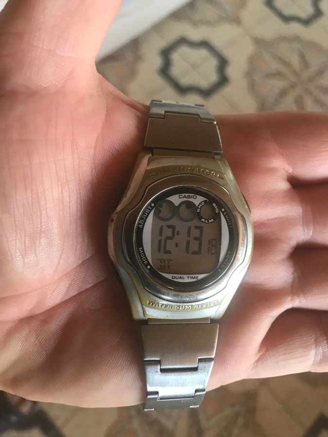 nice vintage Casio Illuminator Digital Watch