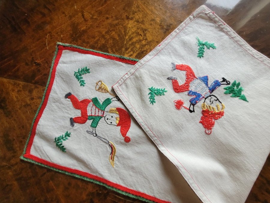 Söt gammal jul duk handbroderad tomtenissar 21×60cm