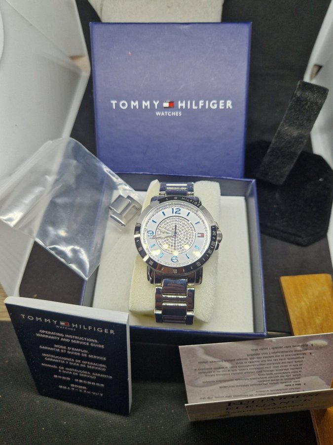 Tommy Hilfiger elegant Damklocka