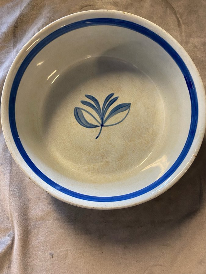 ARTHUR PERCY porcelain bowl, "Blue Ribbon", Gefle.