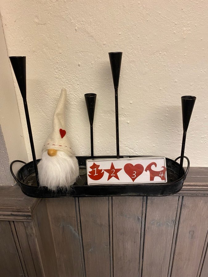 Ljusstake och tomte