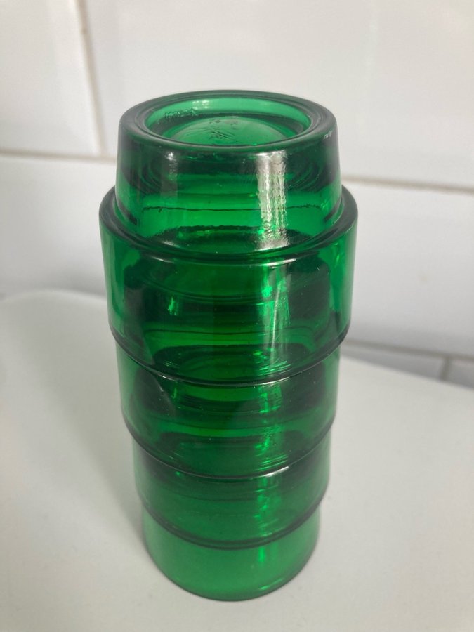 4 stycken äggkoppar grönt glas retro