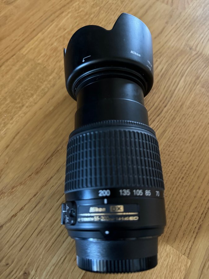 Nikon AF-S Nikkor 55-200mm 1:4-5.6G ED DX Objektiv