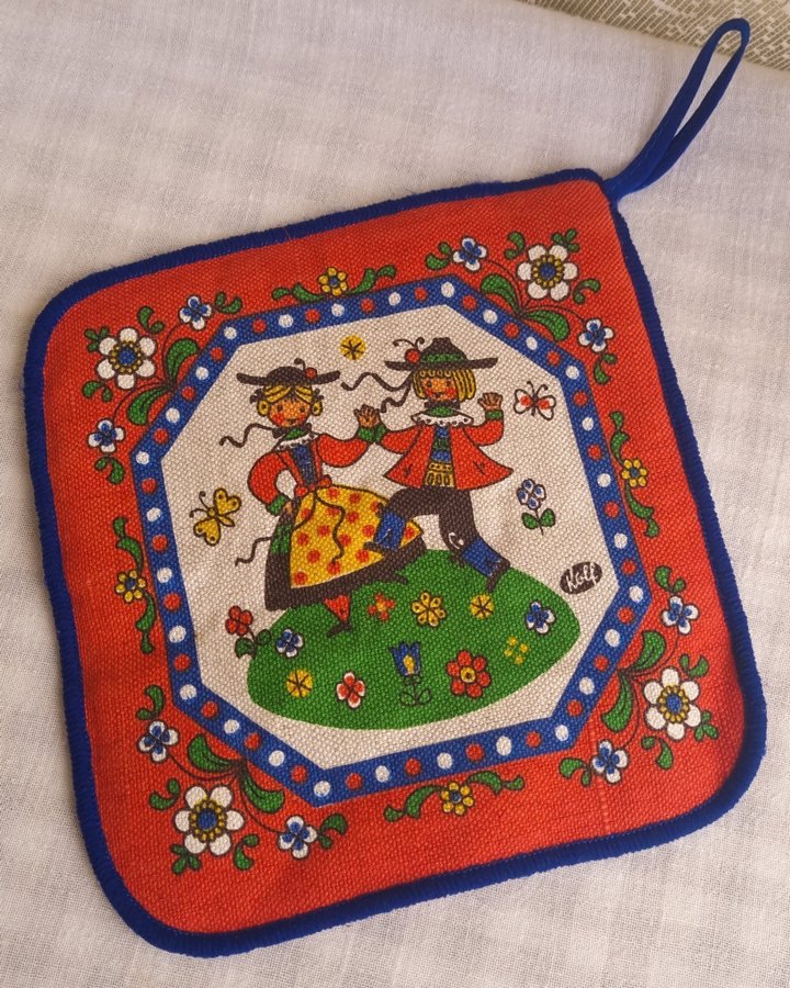 Vintage Kolf of Austria Pot Holder Vienna European Folk Dancer Boy  Girl Cute