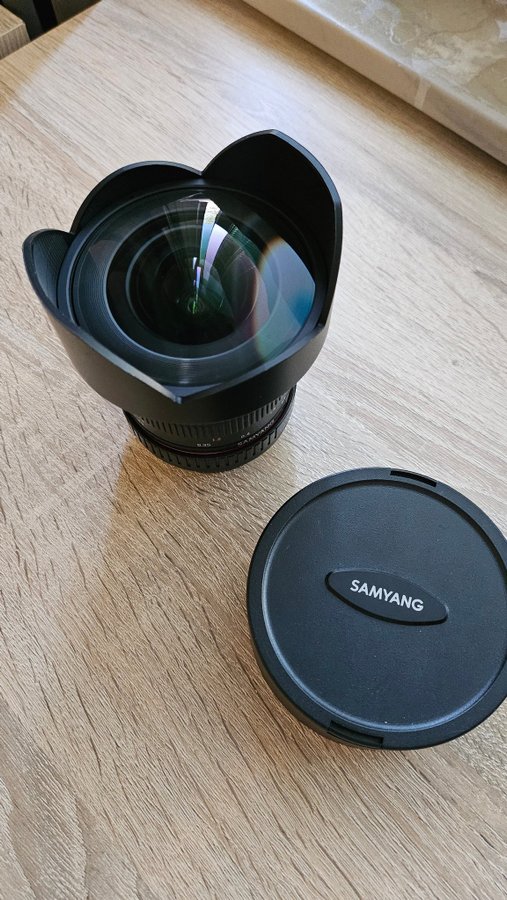 Samyang 14mm f2.8 för Canon EF