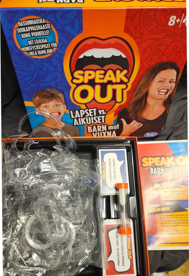 Speak Out spel Barn mot Vuxna