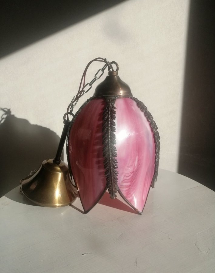 Vintage 90s Lampa i form av en blomma Rosa Boho Retro Taklampa