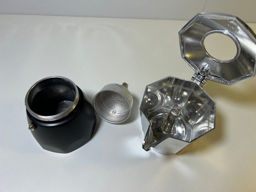 BID! Bialetti Brikka, Moka pot, 4 cups-170 ml!