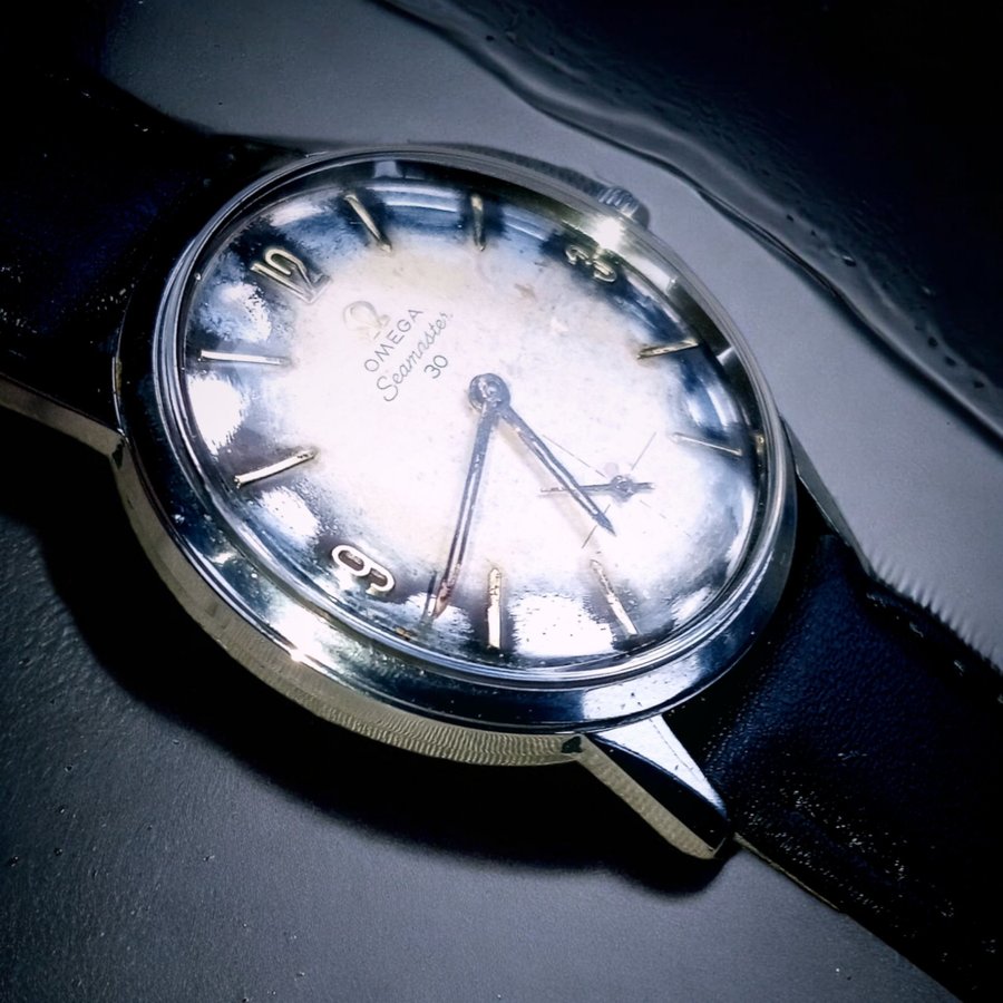 Vintage Rise of the Shadow Omega Seamaster Herrklocka 60 talet