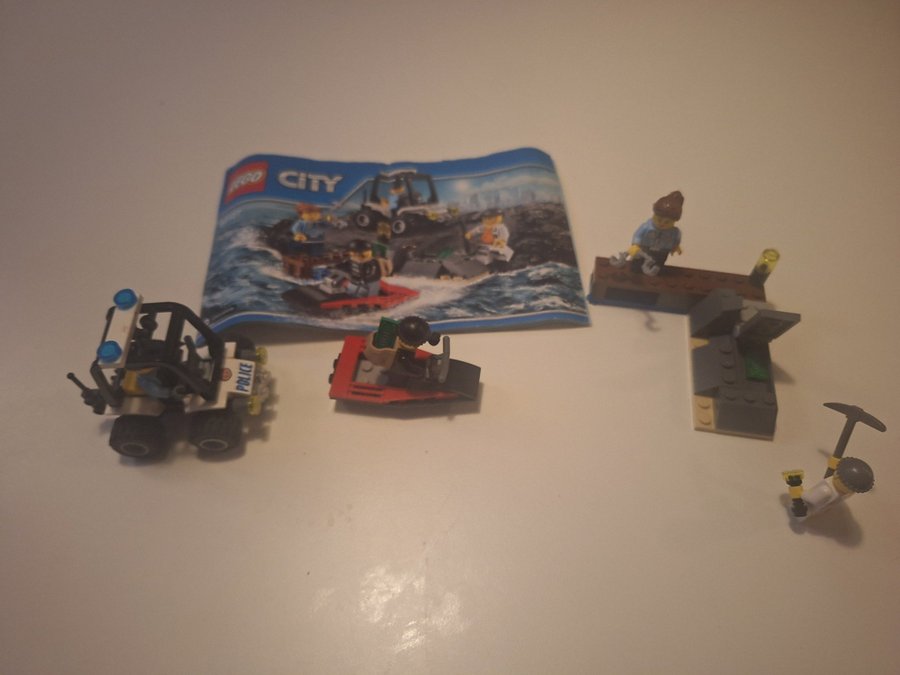 Lego City 60127: Prison Island Starter Set