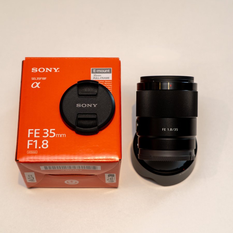 Sony FE 35mm f/1.8