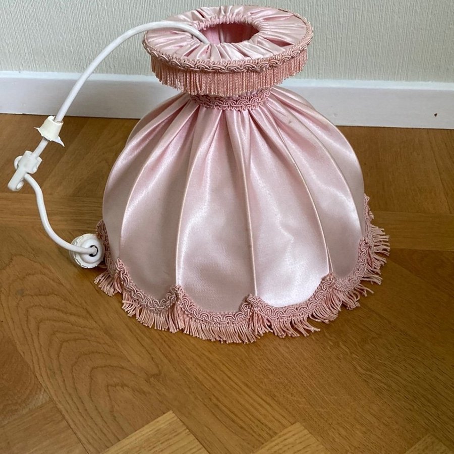 Retro lampskärm taklampa med fransar rosa