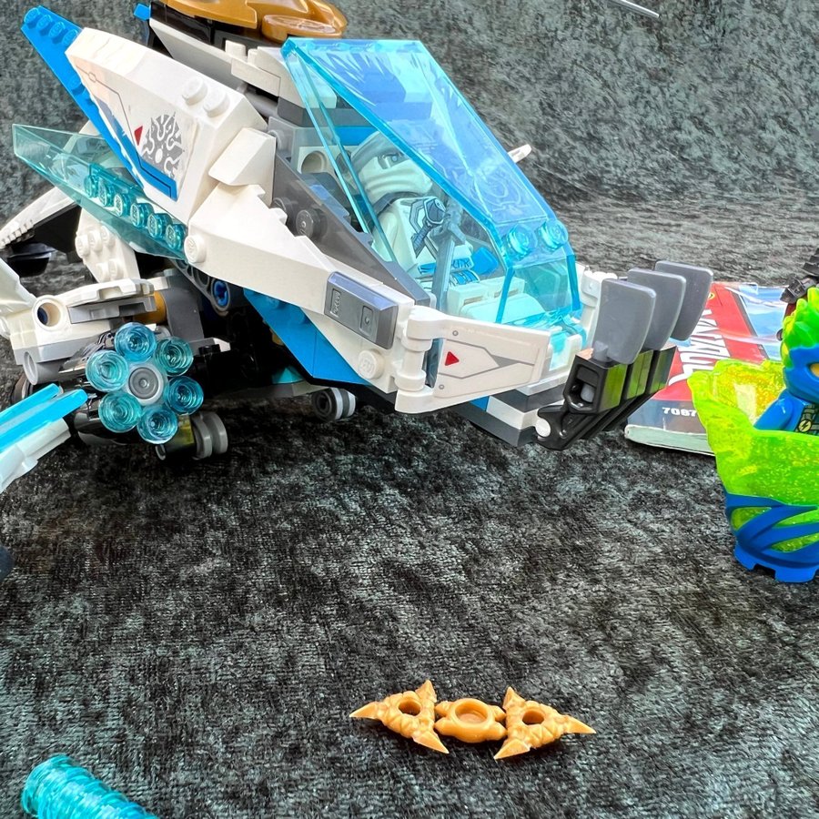 70673-1-Shuricopter (2019) Ninjago Secrets of the Forbidden Spinjitzu - Komplett