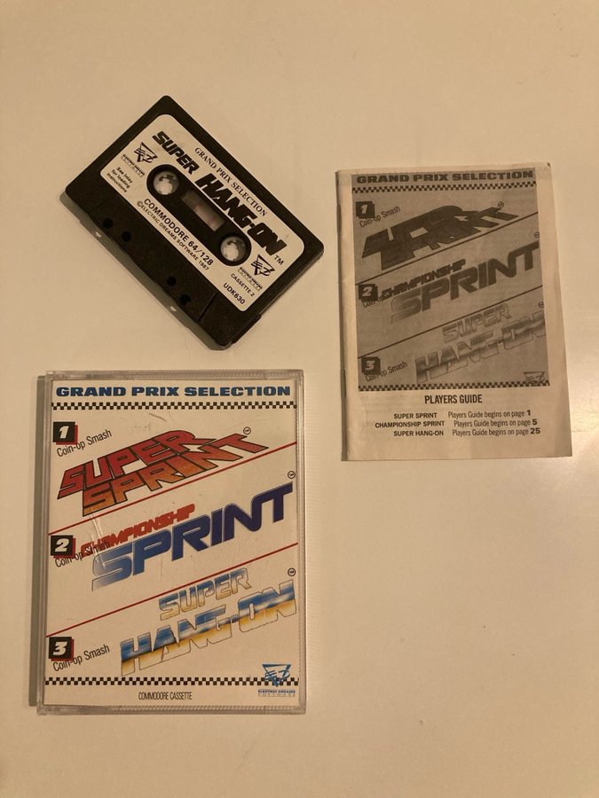 Kassett med Super Hang-On, Championship Sprint  Super Sprint - Commodore 64