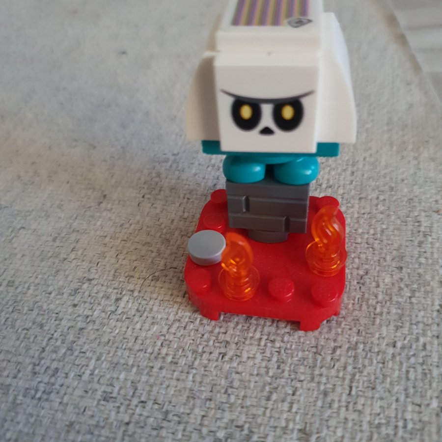 LEGO Mario 2 Bone Goomba