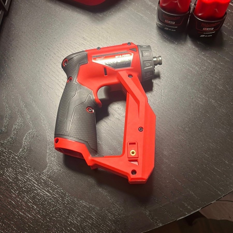 Milwaukee M12 FDDX skruvdragare