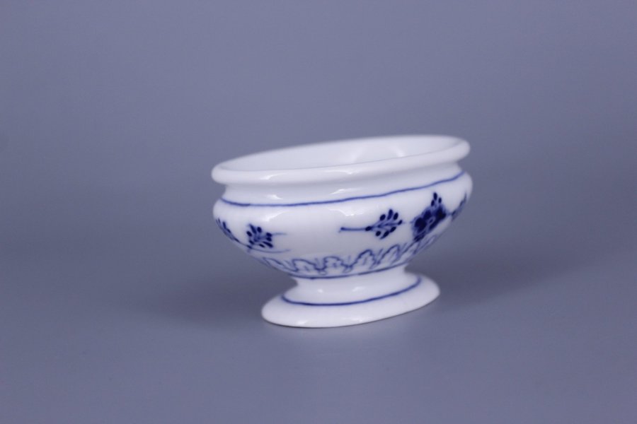 Royal Copenhagen Blue Fluted Plain no 195 Unique Small Bowl Salt Dish