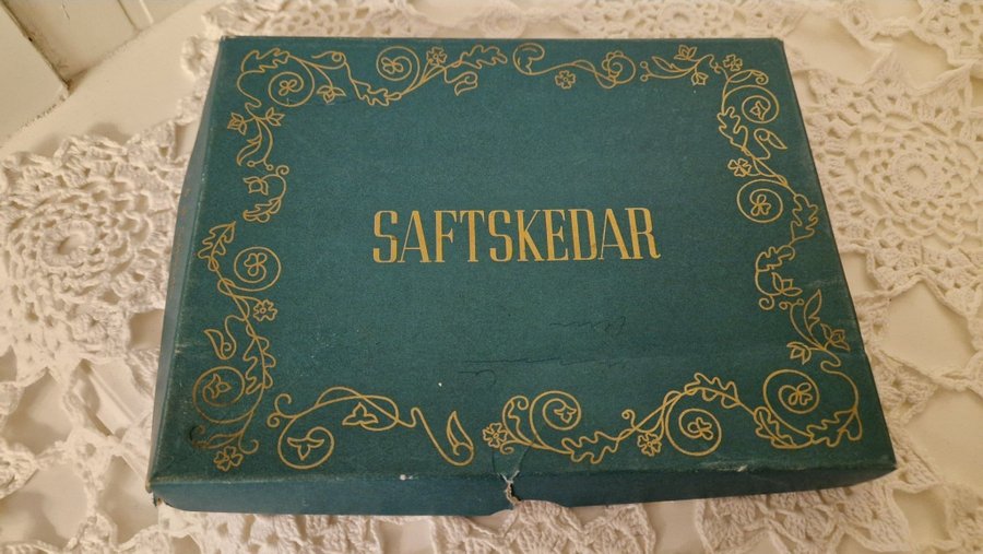 Sextal Saftkedar i Originalförpackning