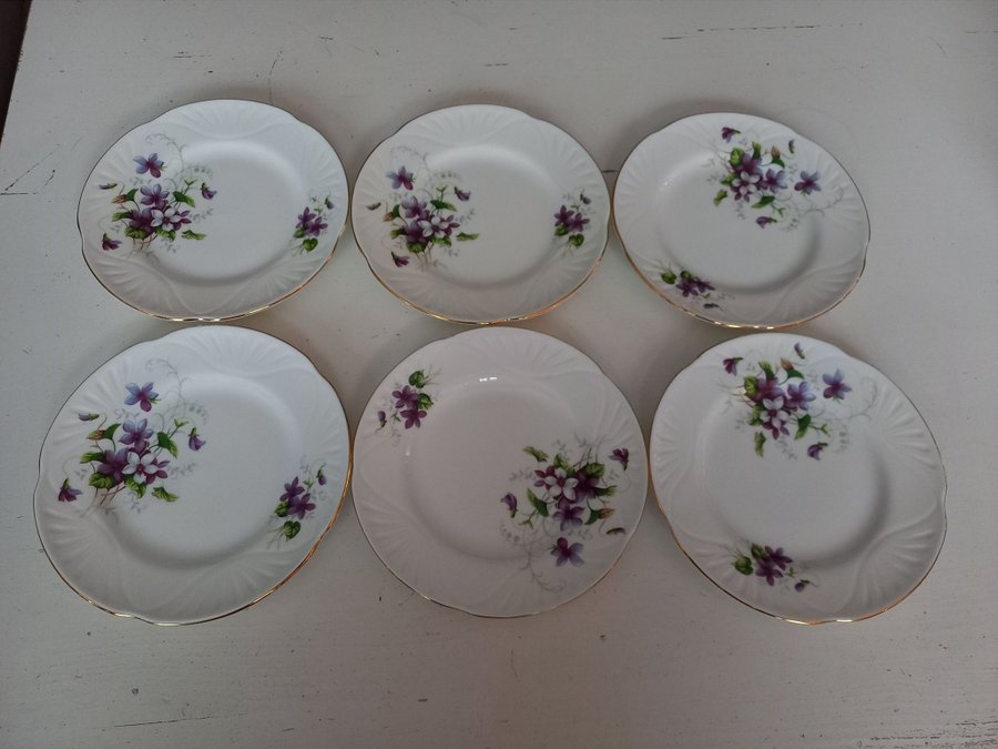 Vackra ASSIETTER 6 st CROWN Staffordshire Fine Bone China