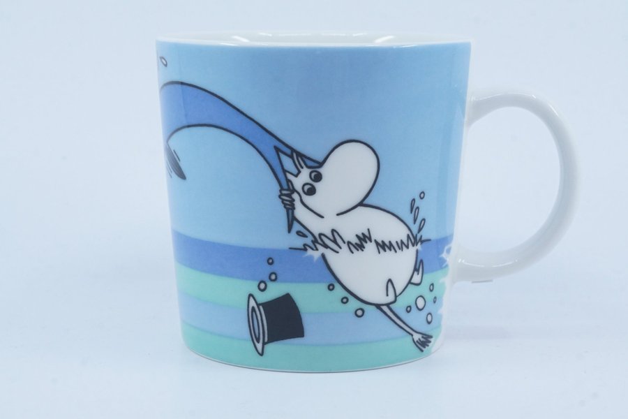 Muminmugg Delfindyk / Moomin Mug Dolphin Dive [A]