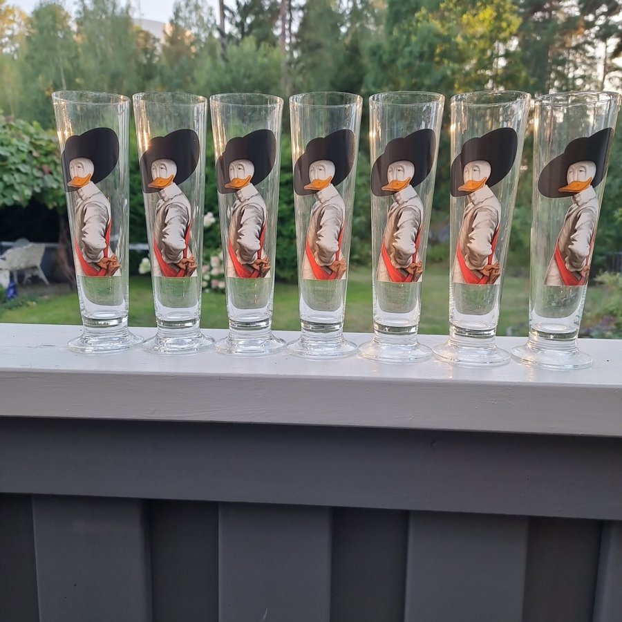 7 st ölglas desing Kaj Stenvall Finland med kalle Anka motiv st signerade