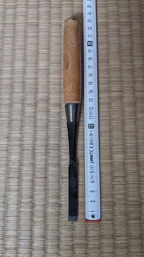 Vintage Japanese Chisel "Hiramachi Nomi (Kaku-uchi)" 9mm