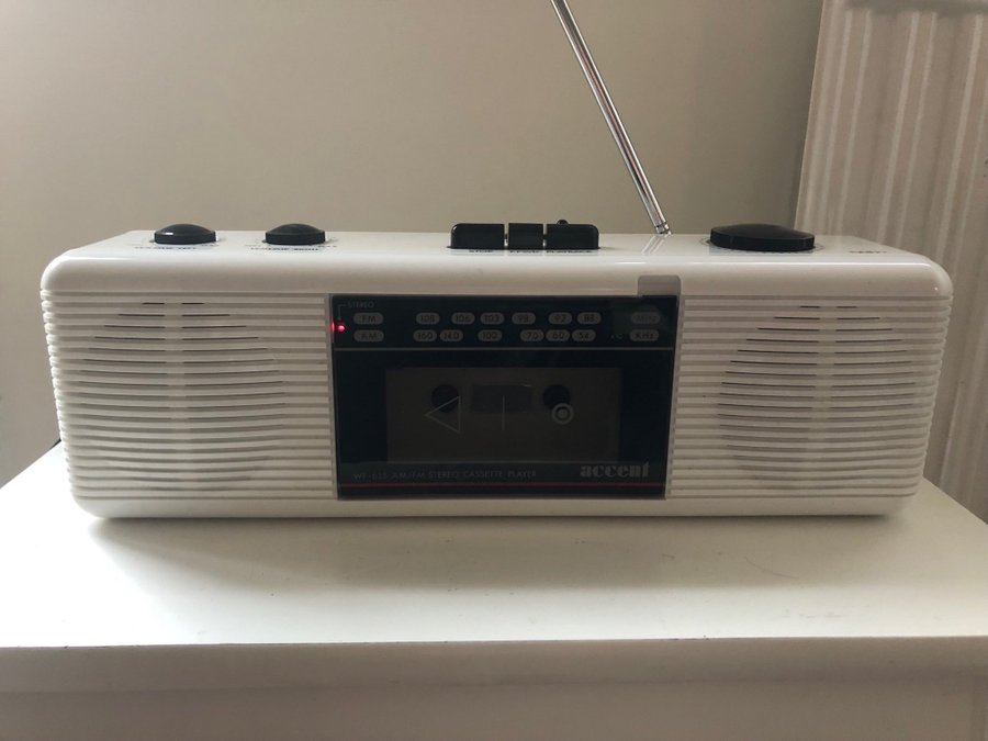 Accent WF-635 AM/FM Stereo Cassette Player