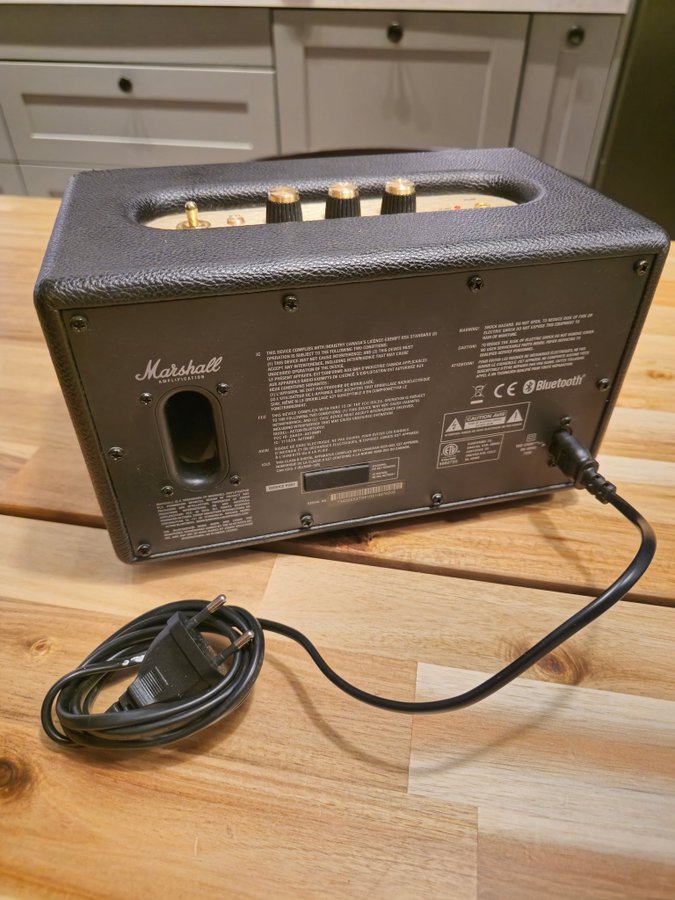 Marshall Acton I trådlös bluetooth-högtalare (svart)