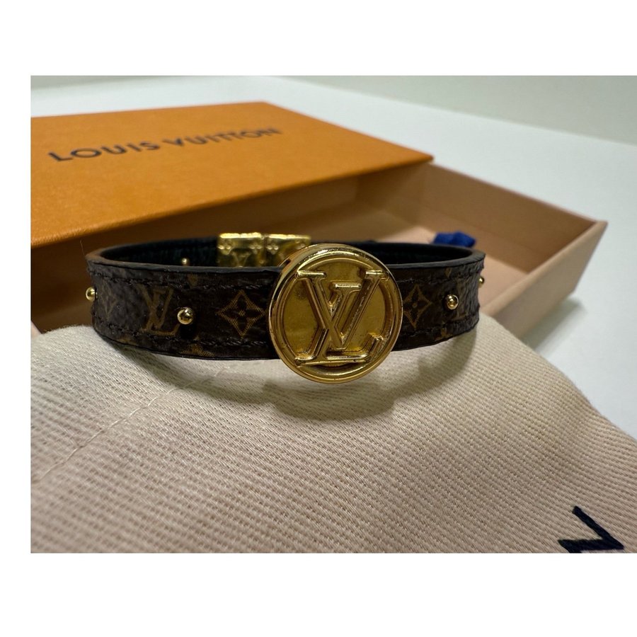 LOUIS VUITTON Bracelet