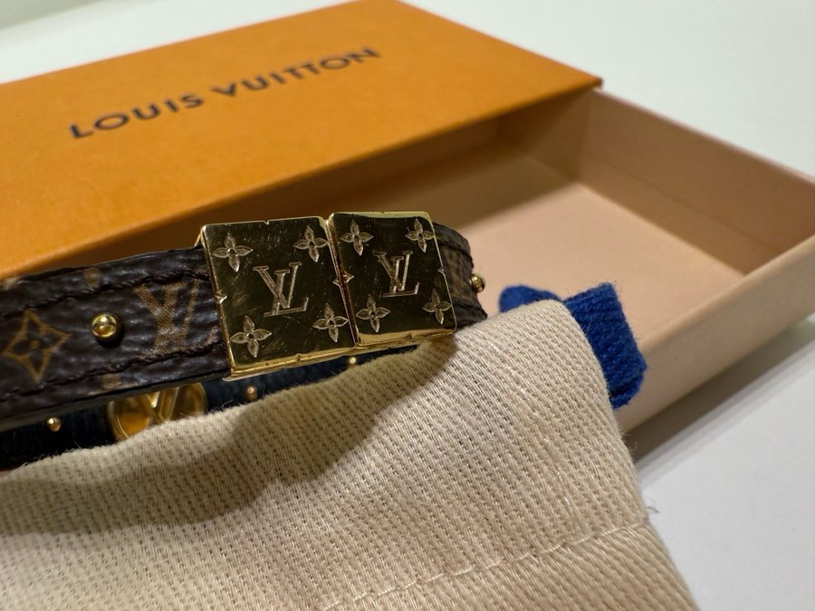 LOUIS VUITTON Bracelet