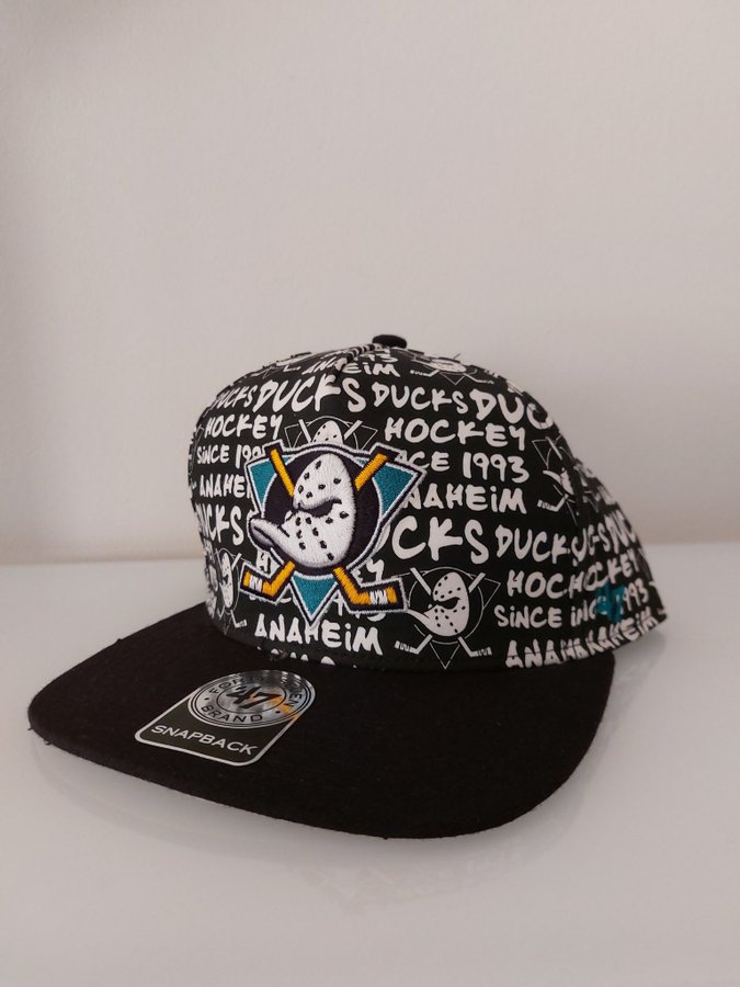 Anaheim Mighty Ducks NHL 47 Brand svart keps hockey, snapback ONE SIZE