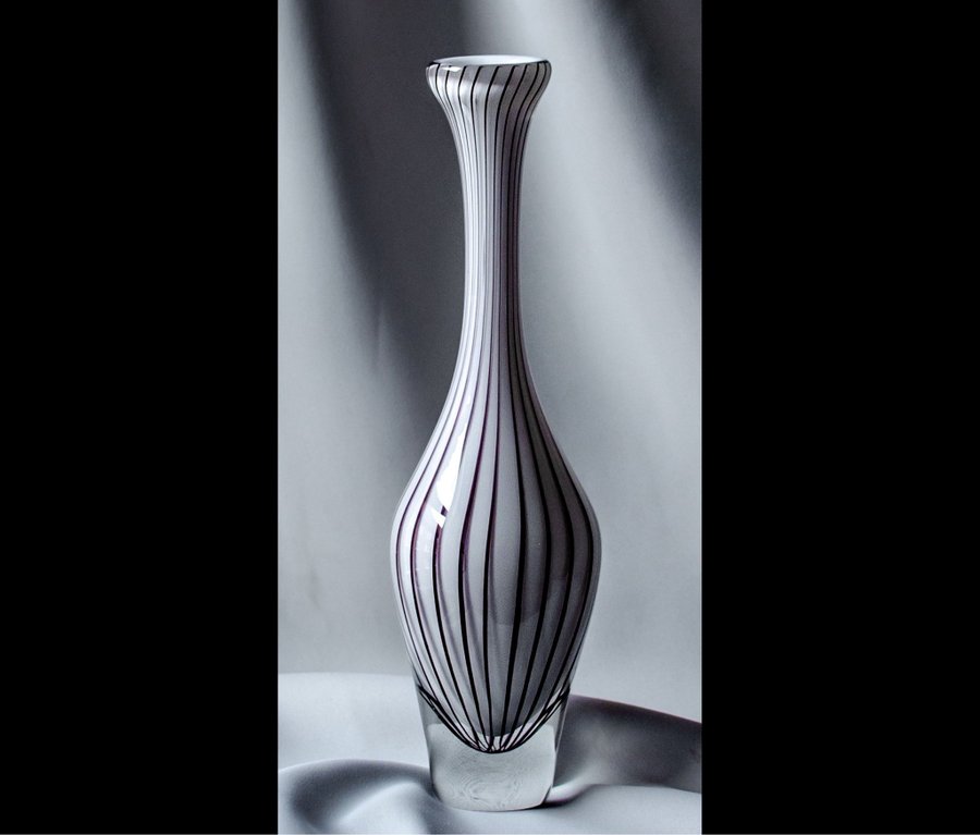 Randig vas, 1950-tal - Glimma Glasbruk - Marcolin, Murano - lila vit, konstglas