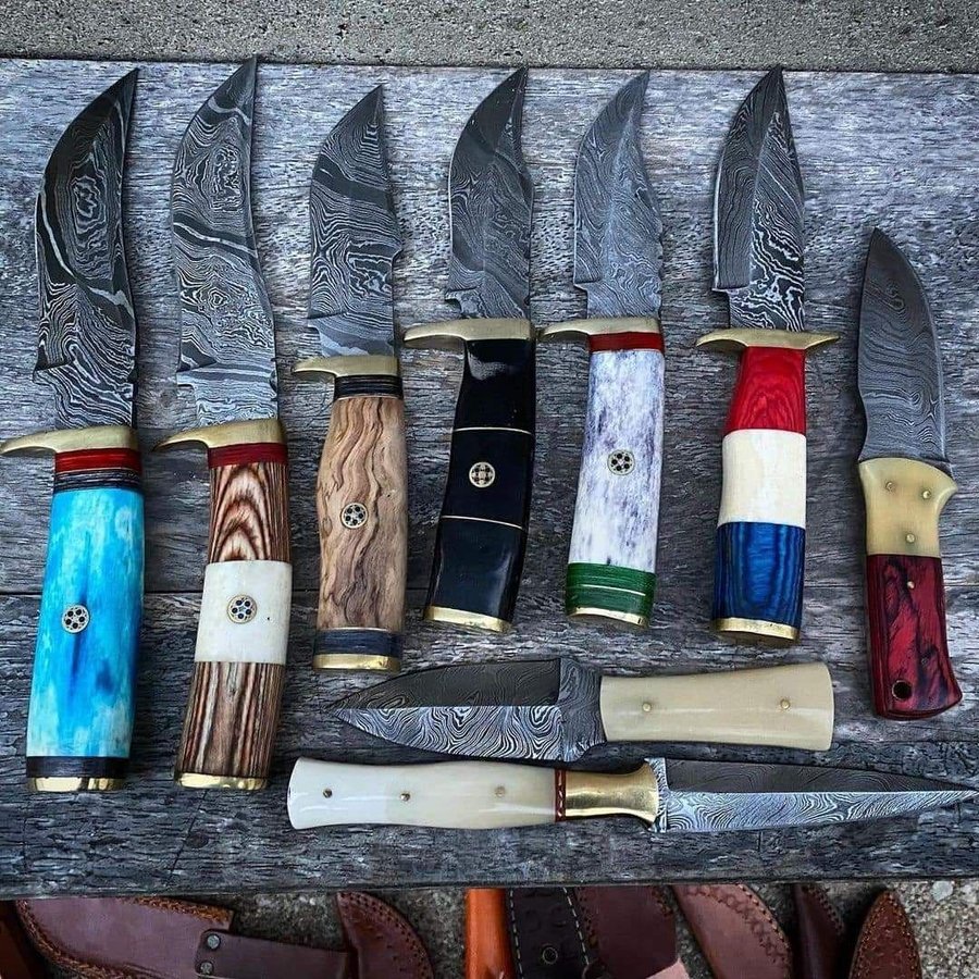 9 pieces of knives Damascus Steel Blade New Knifes Not Used